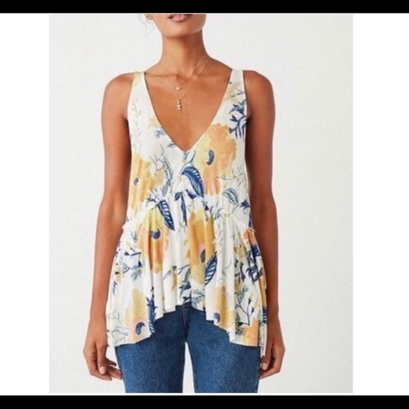 Kimchi Blue By Urban Outfitters white flora top - Picture 1 of 8